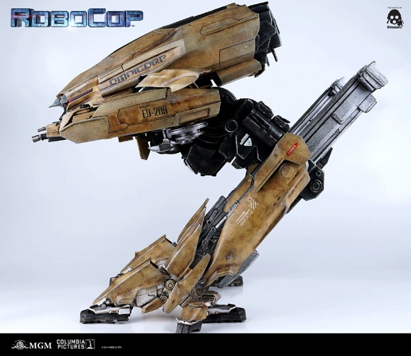 Robocop-ED-209-Desert-Yellow-P02
